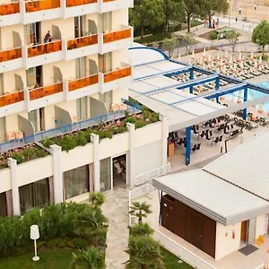 4* Hotell Palace